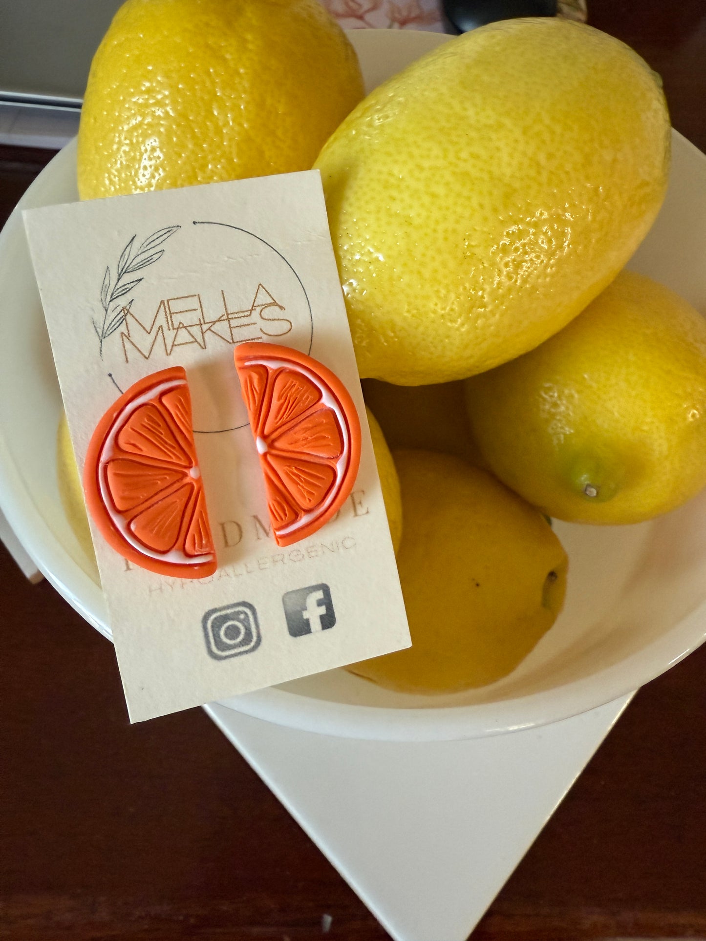 Citrus slice studs
