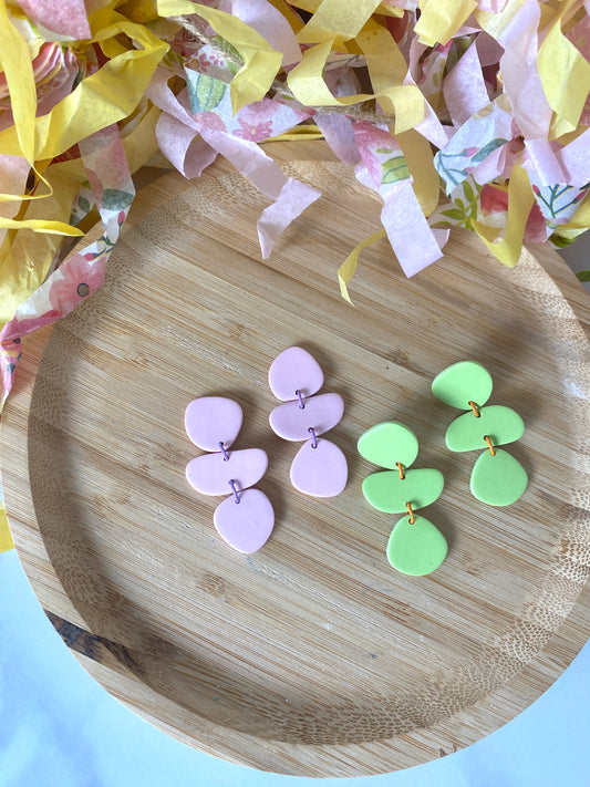 Bright pebbles