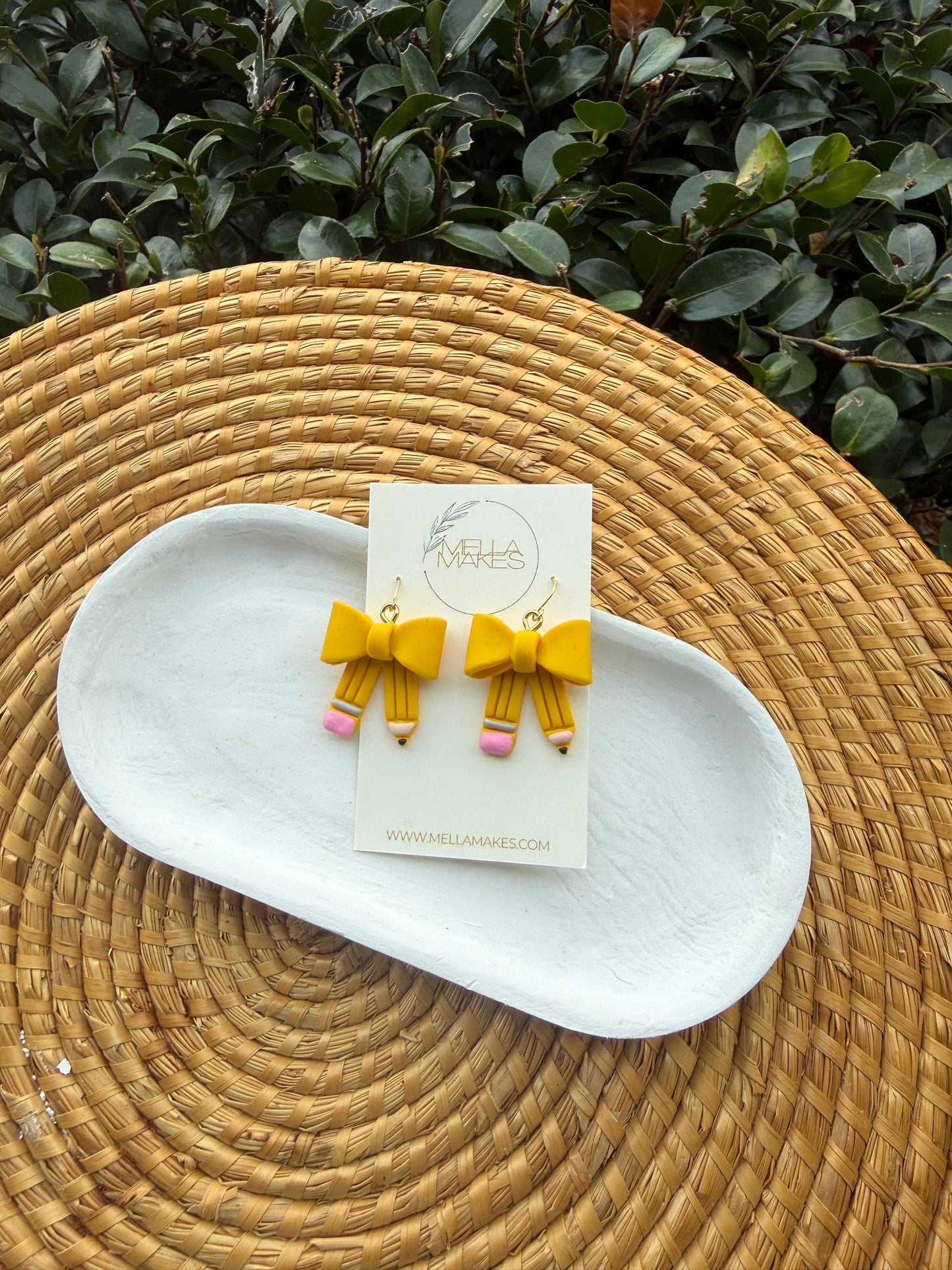 Pencil bows